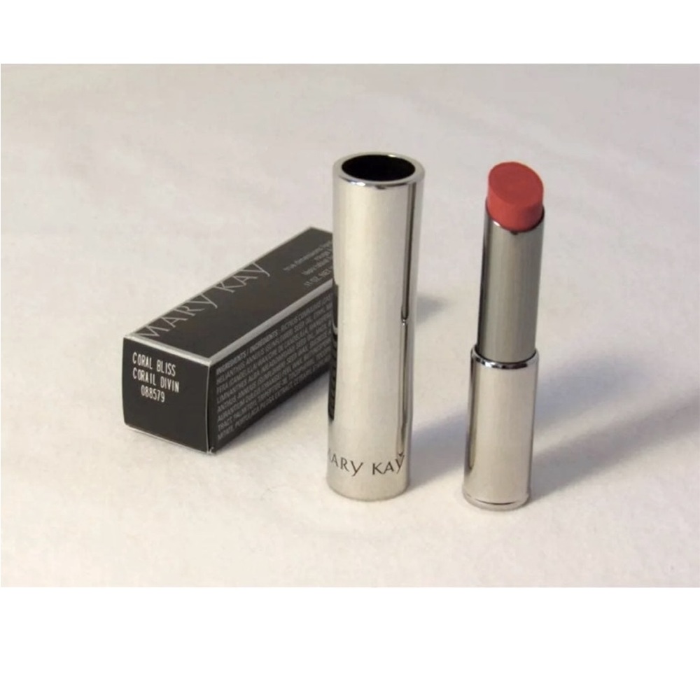 NIB Mary Kay True Dimensions lipstick